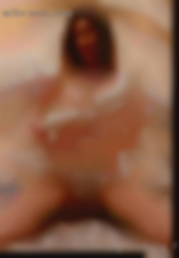 Looking looking for safe fun transsexual encounters.