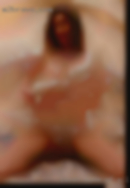 Lover nude of all types...big female ,small.
